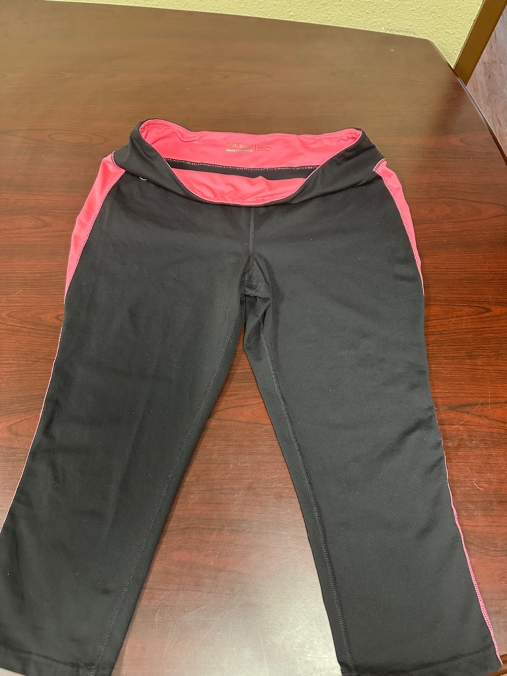 Ralph Lauren Black and Pink Capri Leggings
